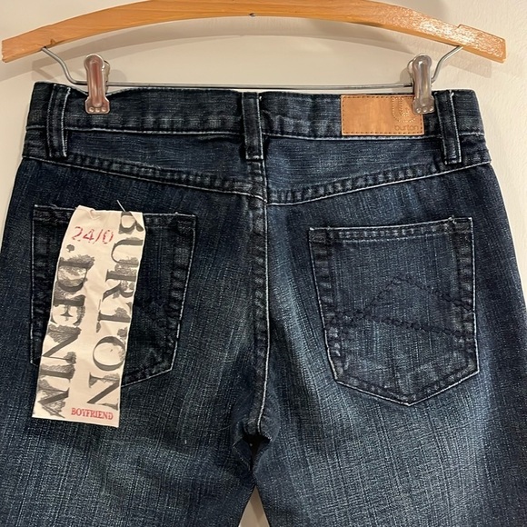 NWT BURTON Weekender Straight Leg Jeans Snowboard Indigo Dark Denim Women’s 24 - Picture 2 of 10